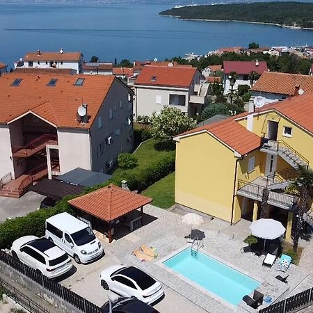 Appartamento Tom'S House Njivice Esterno foto